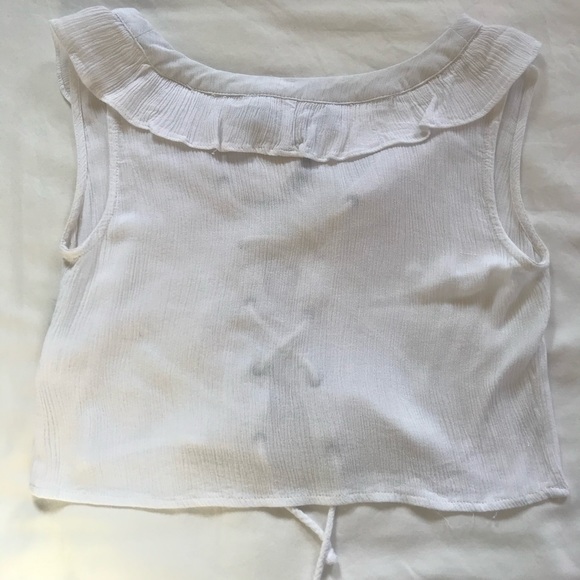 White crop top - Picture 3 of 3